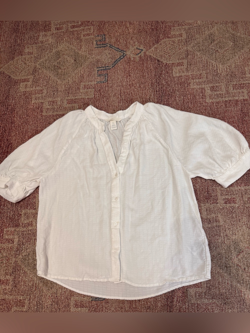 BALLOON-SLEEVED v neck white textured button down POPLIN BLOUSE small